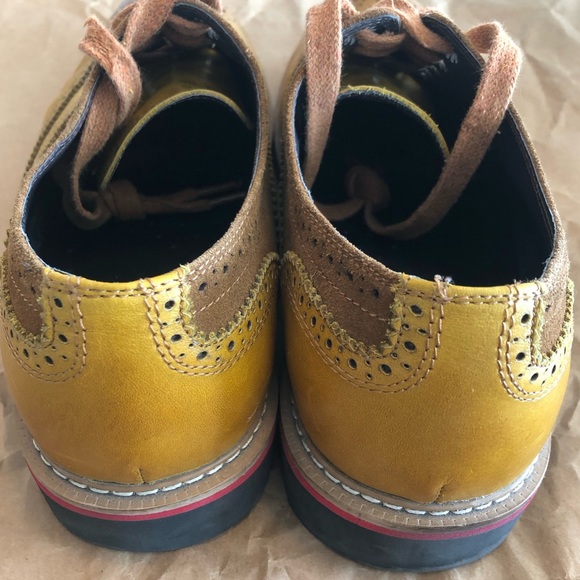 BROWN AND TAN LEATHER SHOES - Picture 5 of 6